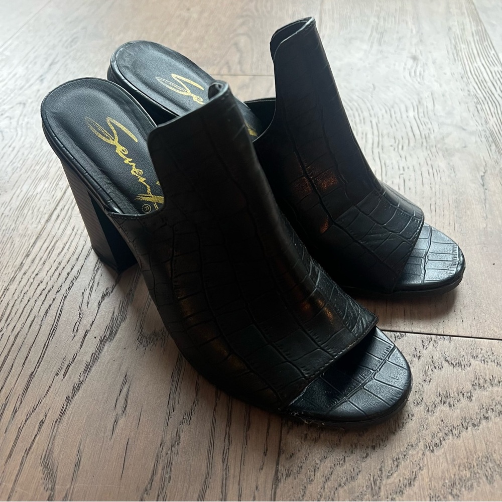 Seven croc embossed black faux leather mules SZ 8